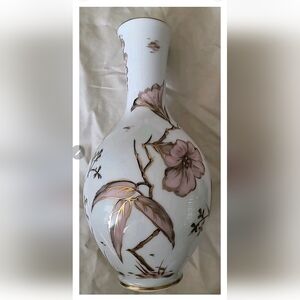 Beautiful Vintage Rosenthal Germany Vase. Pattern "Florida" 9.5" Tall